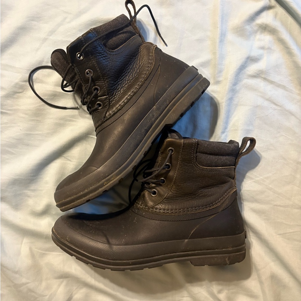 MUCK BOOT COMPANY Original Waterproof Leather Men's Duck Lace Up Boot Size 11